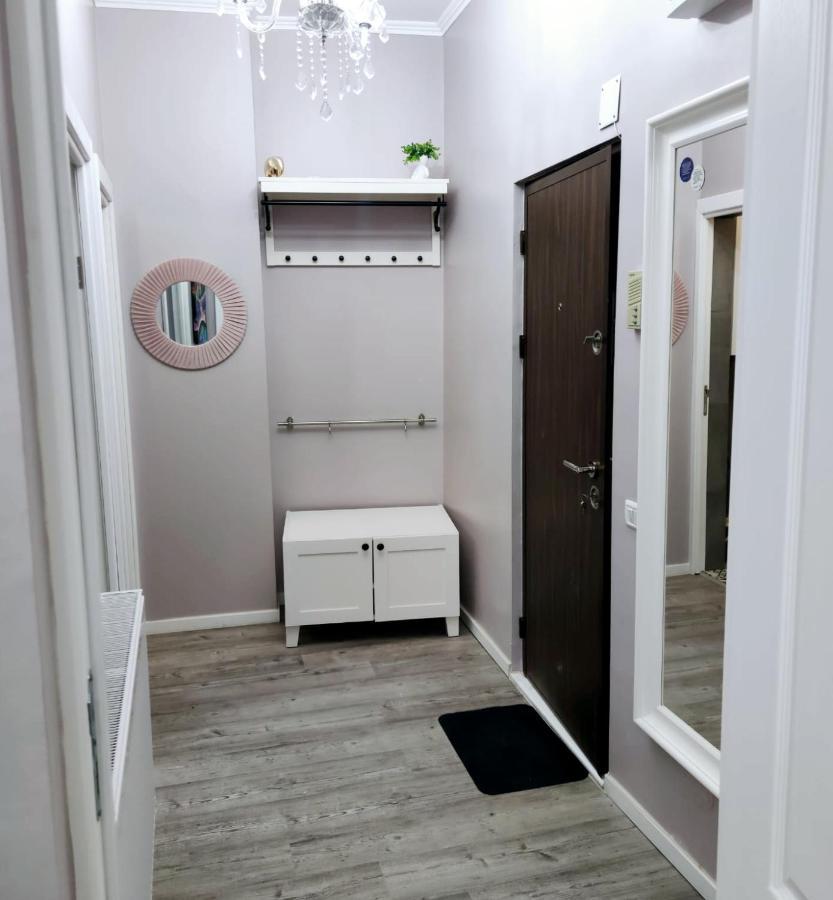 Chic Studio Old City Center - Ivo19 Bucarest Esterno foto