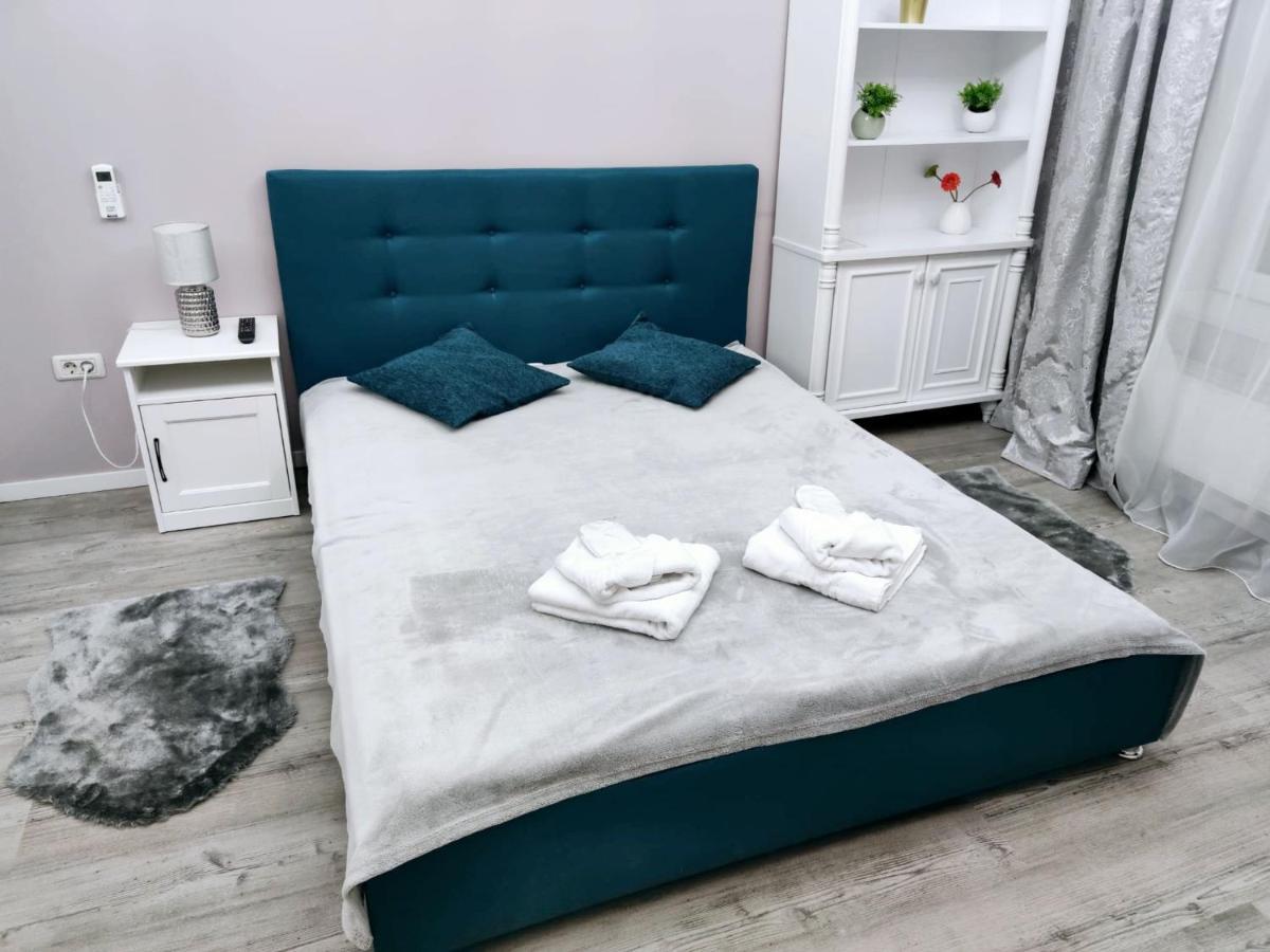 Chic Studio Old City Center - Ivo19 Bucarest Esterno foto