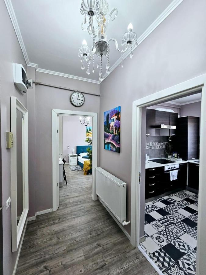 Chic Studio Old City Center - Ivo19 Bucarest Esterno foto